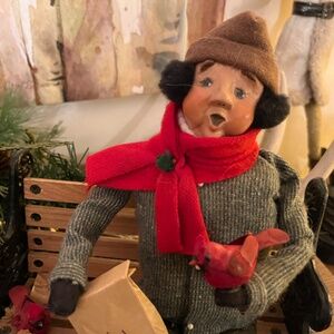 Byers Choice Cries of London Series Man on Bench Feeding the Birds